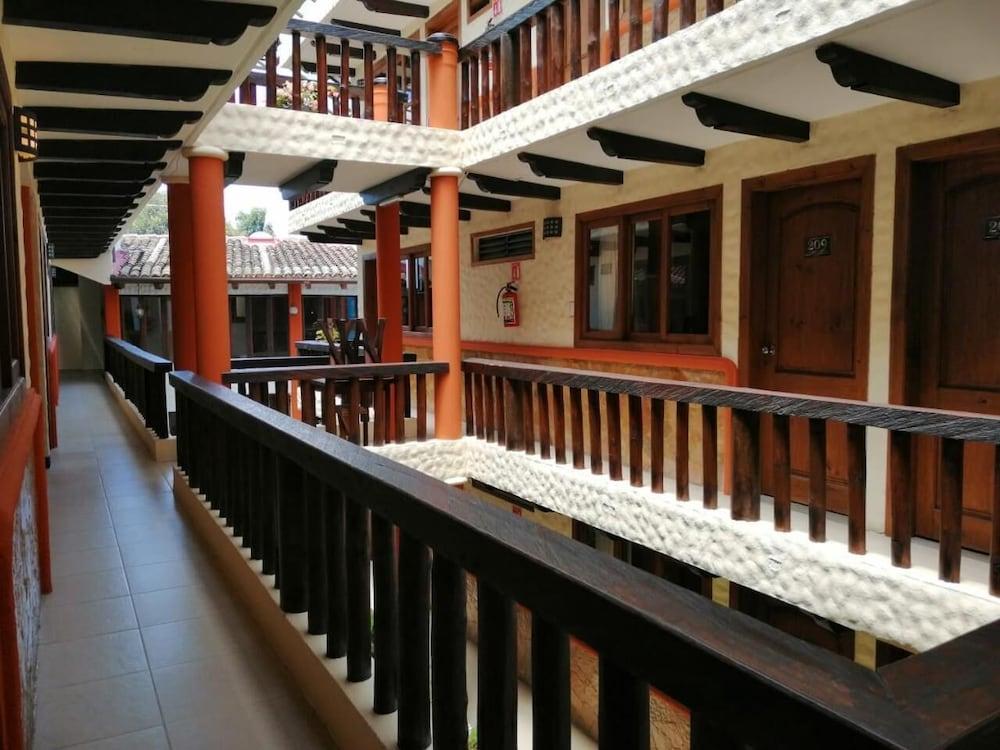 Casa De Los Arcangeles San Cristóbal de Las Casas Екстериор снимка
